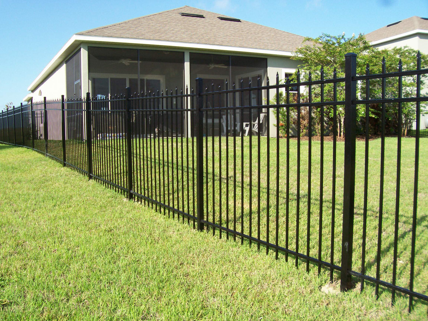 Staggered Spear Top Style - RAST-110 - 6' Wide Panels